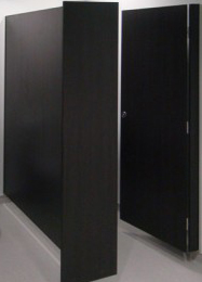 TOILET CUBICLE 5 – FREE STANDING